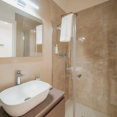Apartment Frangimare *